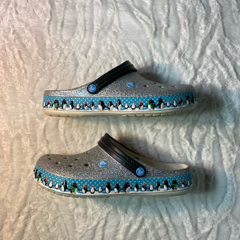 Crocs with Penguins Men’s 10 Women’s 12 Silver Glitter Shoes